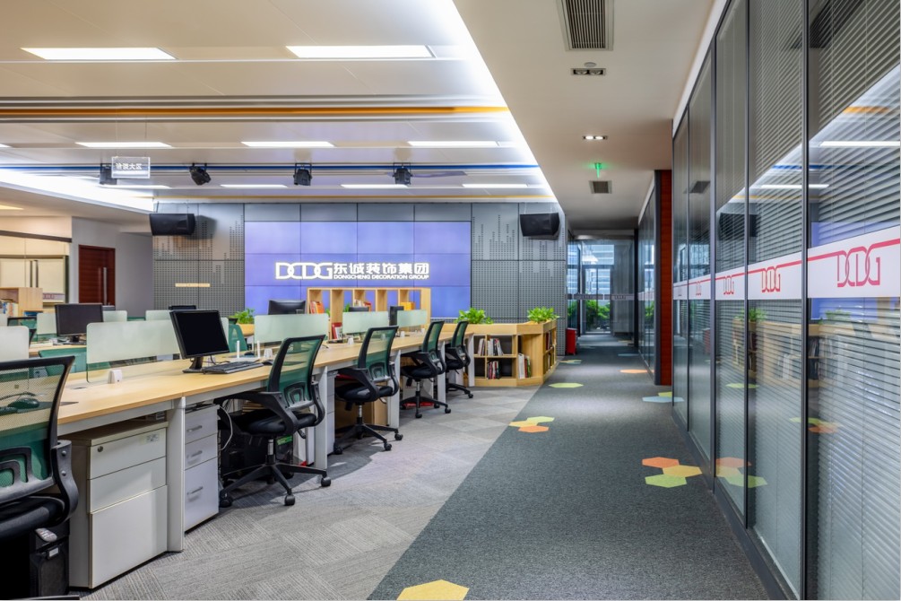 辦公區3.jpg 辦公區3.jpg